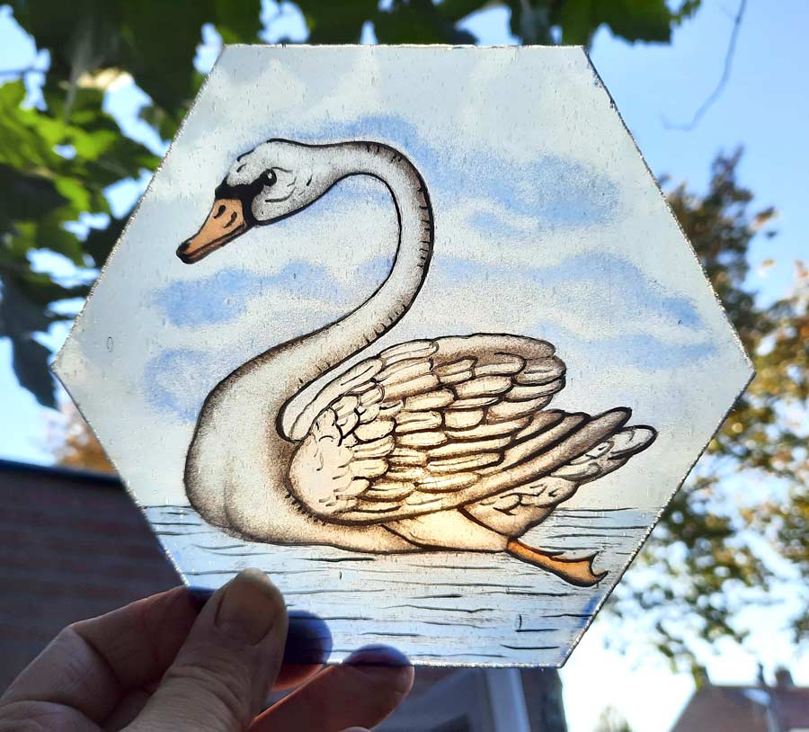 Zwaan, in opdracht van Glasatelier Stijlvol Glas in Lood uit Heeswijk Dinther.